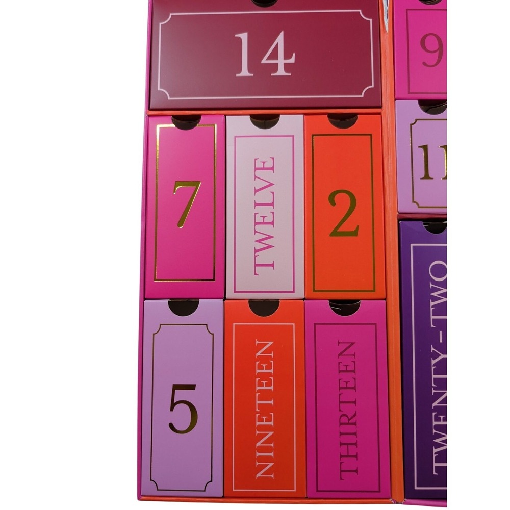 IPSY Holiday Advent Calendar 25 Day Empty Reusable Gift Box NYC Storefront Pink - Picture 7 of 9